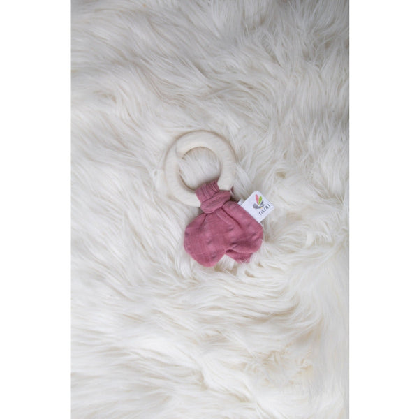 Tikiri Natural Rubber Teether - Dusty Pink Tikiri Rata and Roo